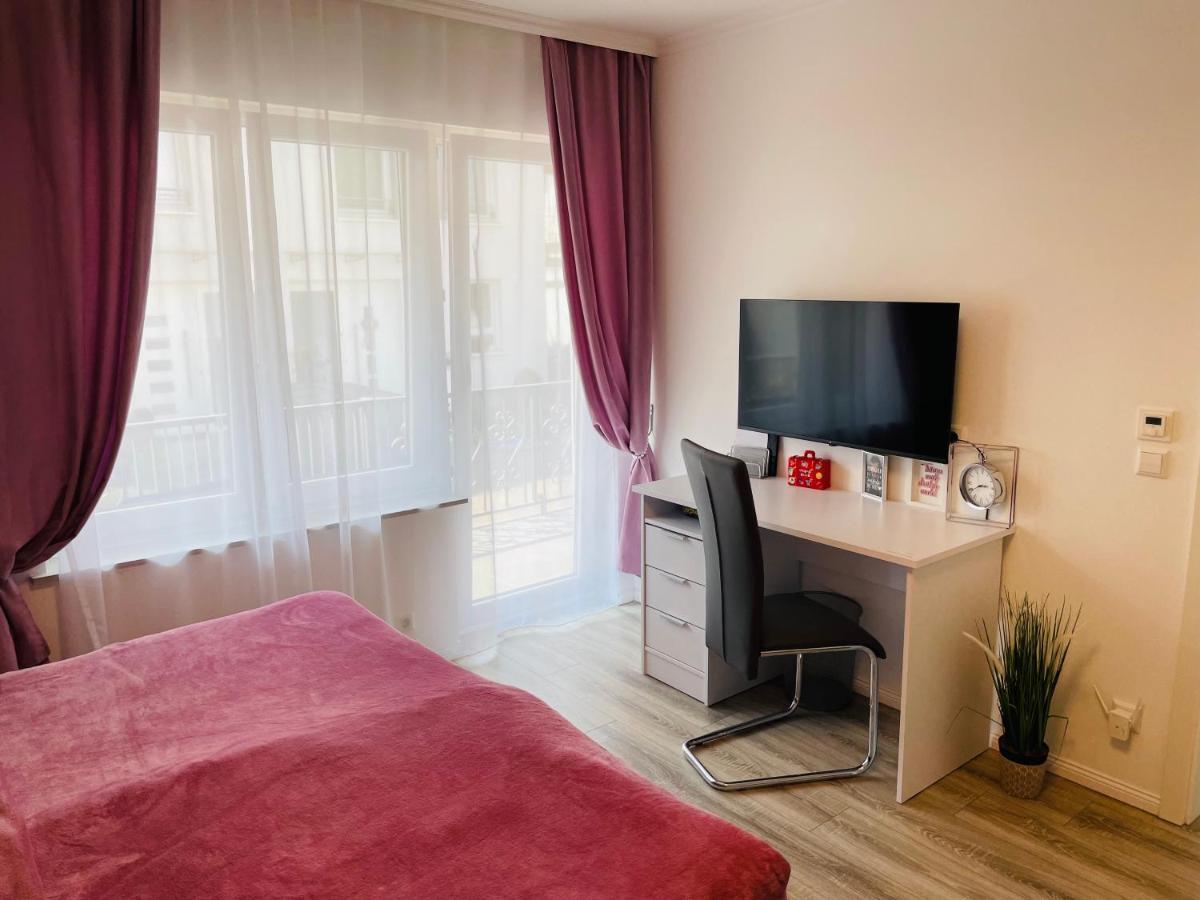 Prime Host Balcony Apartment Karlsruhe Exterior photo